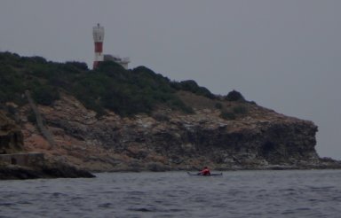 知々井岬の灯台