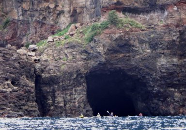 結構大きな洞窟