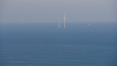 刑部岬からの眺め ：海中風車？