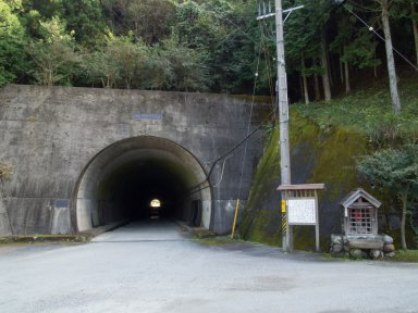 加杖坂トンネル