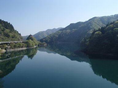 宮ケ瀬湖