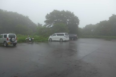 吾妻山キャンプ場駐車場