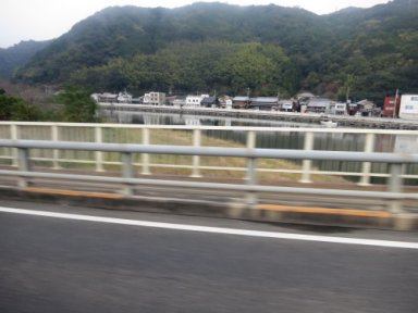 岩松川沿岸の風景