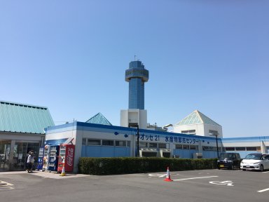 ウォッセ21と銚子ポートタワー