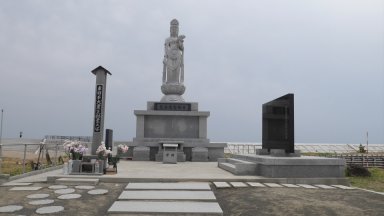 東日本大震災 慰霊碑（荒浜）
