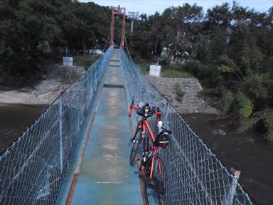 大和川のつり橋