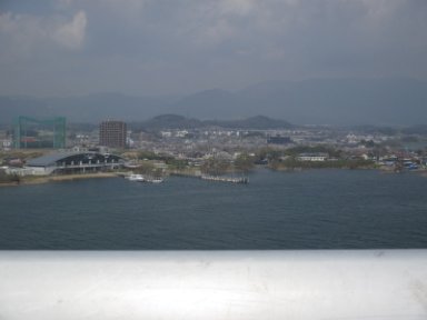 １０：４２　琵琶湖大橋展望台