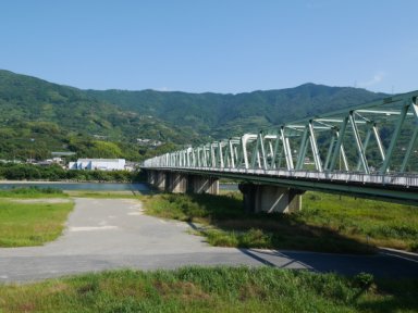 麻生津大橋