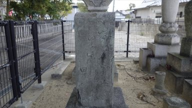 水月院跡墓碑